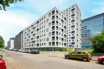 Budynek, w którym mieści się apartament