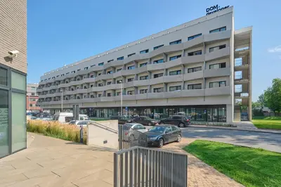 Budynek, w którym mieści się apartament