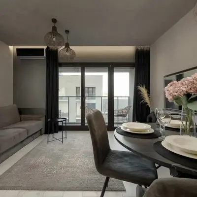 Stylish Apartment with Parking Wrocław by Noclegi Renters