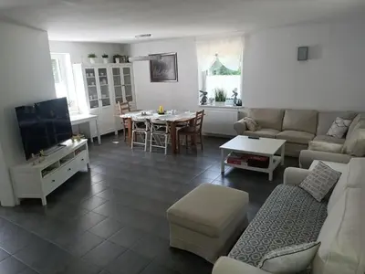 Telewizja i/lub zestaw kina domowego w obiekcie Kudowa, Brzozowie 26 house whole