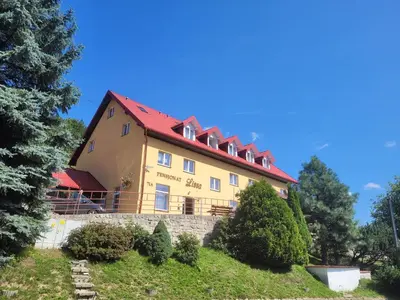 Budynek, w którym mieści się apartament