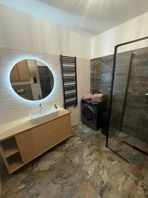 Łazienka w obiekcie Apartament Elegancka Husarska