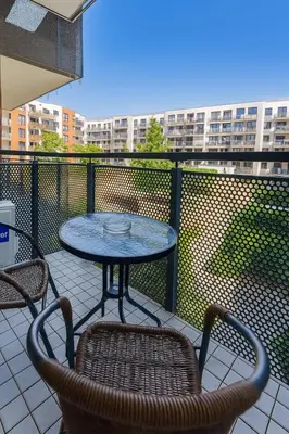 Balkon lub taras w obiekcie Elegance Prestige Apartment free garage Netflix