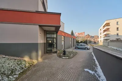 Budynek, w którym mieści się apartament