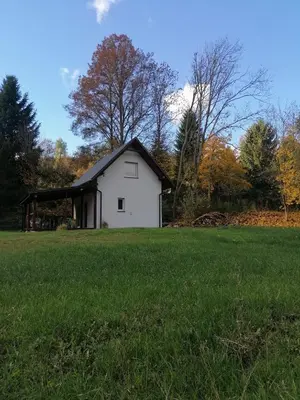 Budynek, w którym mieści się dom wakacyjny