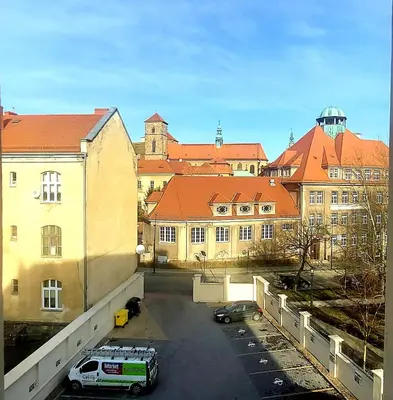 Budynek, w którym mieści się apartament