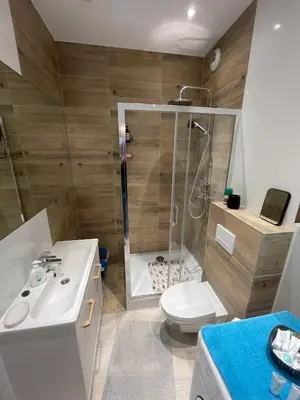 Łazienka w obiekcie Apartament z dużym tarasem - najbliżej PreZero