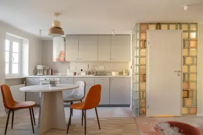 Kuchnia lub aneks kuchenny w obiekcie RentPlanet - Apartamenty Rynek