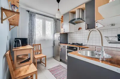 Kuchnia lub aneks kuchenny w obiekcie Rybacka 28 by Homeprime