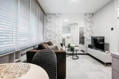 Telewizja i/lub zestaw kina domowego w obiekcie Nocosfera Premium Górnośląski