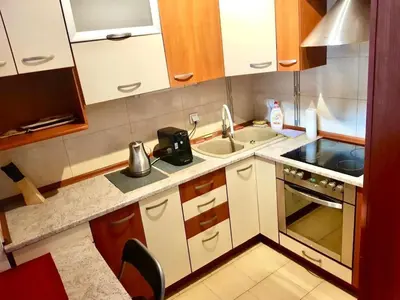 Kuchnia lub aneks kuchenny w obiekcie Intelliparts J