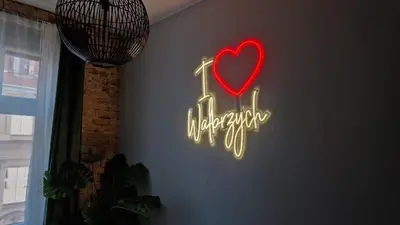 Certyfikat, podpis lub inny dokument wystawiony w obiekcie I Love Wałbrzych Apartment