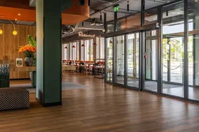 Restauracja lub miejsce do jedzenia w obiekcie DeSilva Inn Opole