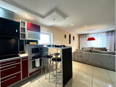 Kuchnia lub aneks kuchenny w obiekcie Chrobrego Apartment - Self check-in 20h - parking