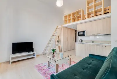 Telewizja i/lub zestaw kina domowego w obiekcie Ks Witolda 80 by Homeprime