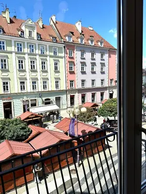 Budynek, w którym mieści się apartament