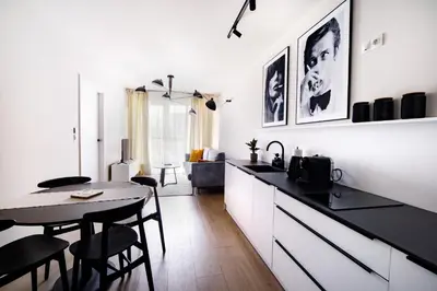 Kuchnia lub aneks kuchenny w obiekcie ONE Apartament WROCŁAW