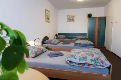 Łóżko lub łóżka w pokoju w obiekcie Dom Studencki Raj