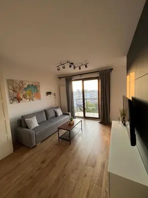 Telewizja i/lub zestaw kina domowego w obiekcie Cozy Studio Tęczowa