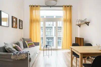 Część wypoczynkowa w obiekcie Sleep & Fly & Stay I Comfort Apartament