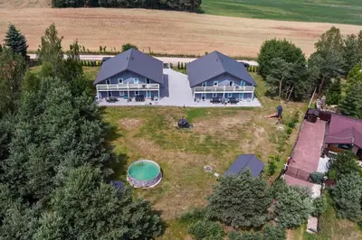 Budynek, w którym mieści się apartament