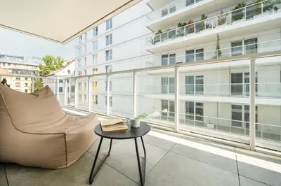 Balkon lub taras w obiekcie Stylowy Apartament z Balkonem i Wanną by Noclegi Renters