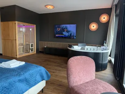 Łóżko lub łóżka w pokoju w obiekcie Quorum River SPA Sauna&Jacuzzi or Sauna&Terrace Centrum