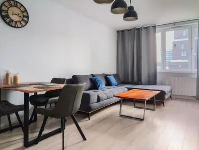 Część wypoczynkowa w obiekcie Wrocław Urban Chic Apartment by BookingHost