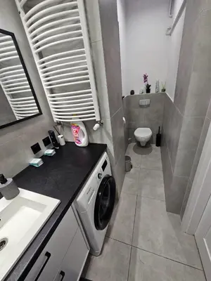 Łazienka w obiekcie 10Wygodny pokoj w centrum Wroclawia