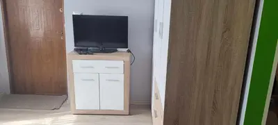 Telewizja i/lub zestaw kina domowego w obiekcie Apartament u Doroty obok Zamku Sarny