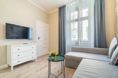 Telewizja i/lub zestaw kina domowego w obiekcie Kościuszki 86 by Homeprime