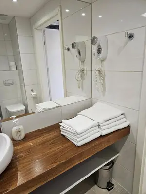 Łazienka w obiekcie Czarna Góra Resort, Apartament z widokiem na góry, Stubai