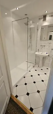 Łazienka w obiekcie 13Stylowe mieszkanie w centrum miasta