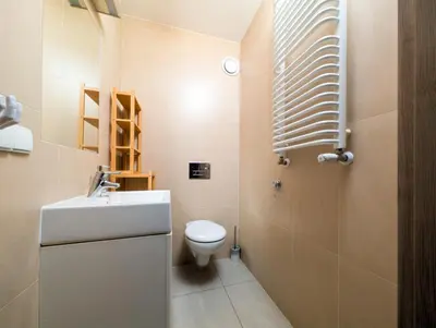 Łazienka w obiekcie Wrocław Główny Comfort Apartment by BookingHost