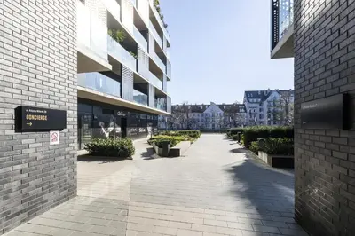 Budynek, w którym mieści się apartament