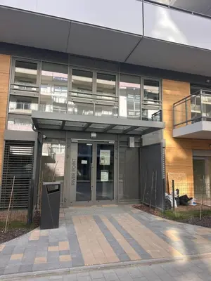 Budynek, w którym mieści się apartament