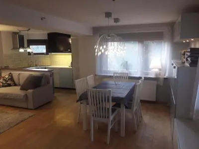 Kuchnia lub aneks kuchenny w obiekcie Quiet and cozy apartment Wroclaw-Widawa