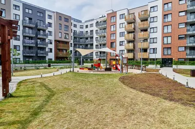 Plac zabaw dla dzieci w obiekcie Apartment Świstackiego with FREE GARAGE by Noclegi Renters