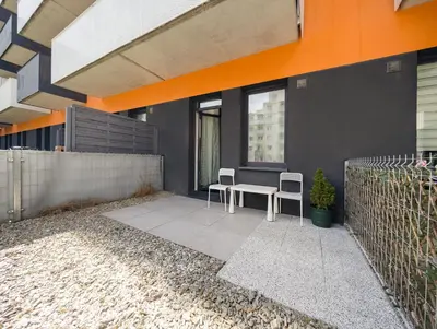Budynek, w którym mieści się apartament