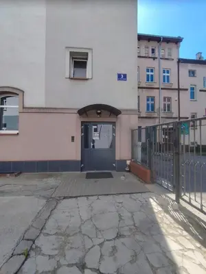 Budynek, w którym mieści się apartament