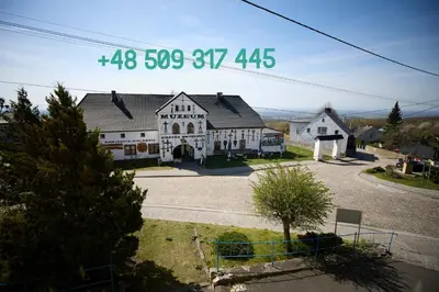 Budynek, w którym mieści się apartament