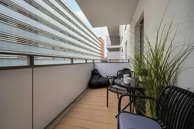 Część wypoczynkowa w obiekcie Mieszczańska Elegant Apartment with Balcony Wrocław by Renters Prestige