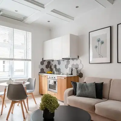 Comfort & Modern Apartment by Market Square with AC AS Home S5a
