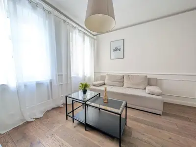 Część wypoczynkowa w obiekcie Rynek Wrocław Serenity Apartment by BookingHost