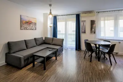 Część wypoczynkowa w obiekcie RentPlanet - Apartament Pułaskiego II