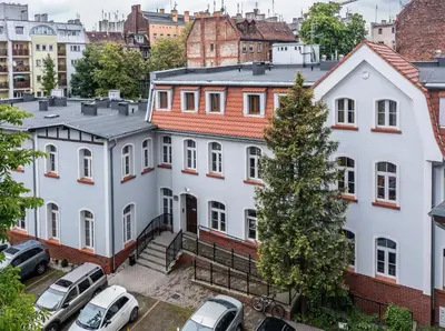 Budynek, w którym mieści się apartament