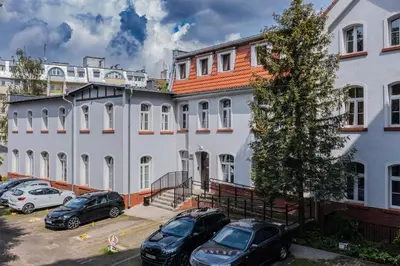Budynek, w którym mieści się apartament