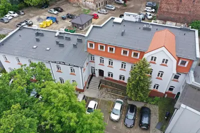 Budynek, w którym mieści się apartament