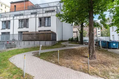 Budynek, w którym mieści się apartament