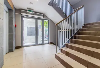 Plan piętra w obiekcie Black Apartment- Modern Studio in the City Center!